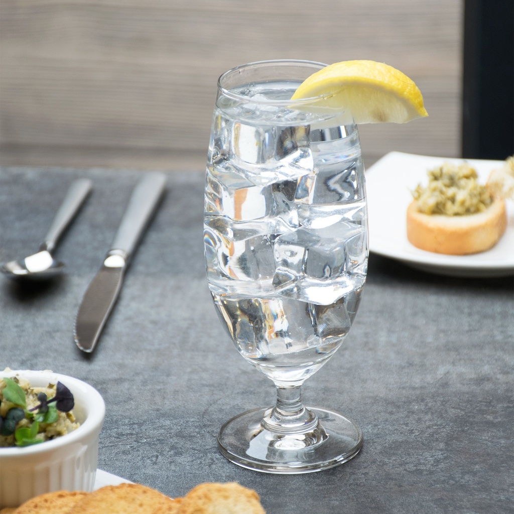 Acopa 10 oz. Stemmed Pilsner Glass