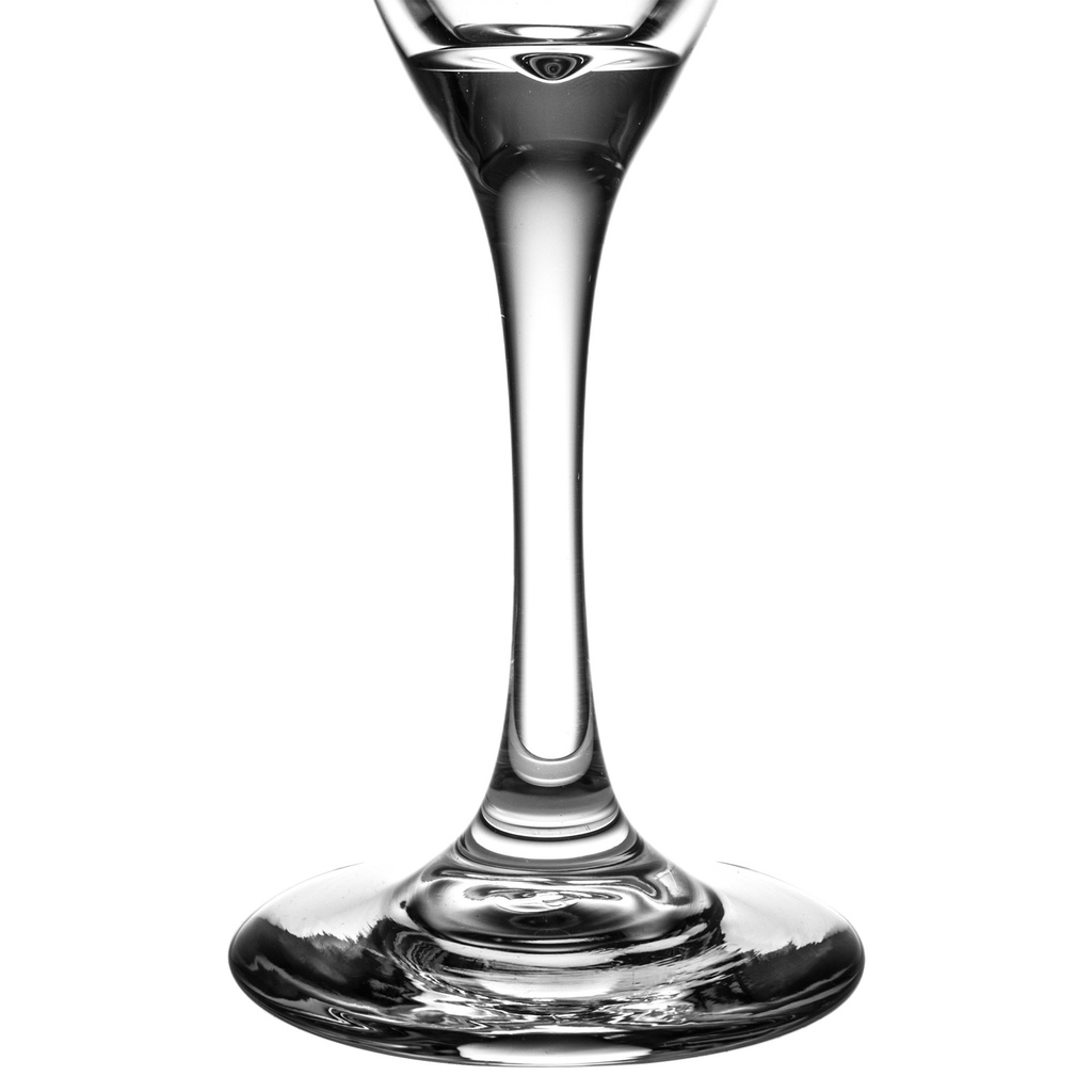 Libbey 3996 Teardrop 5.75 oz. Flute Glass